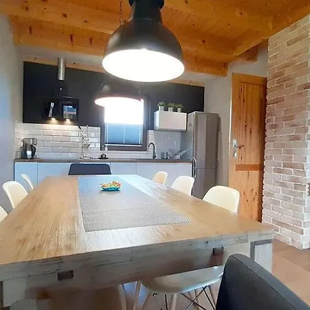 Vakantiehuis Large, Comfortable Home, Sauna, Jacuzzi