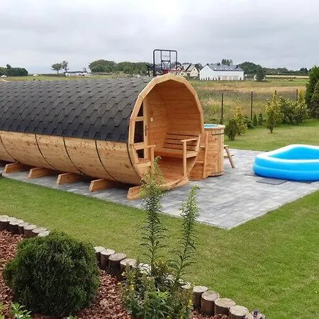 Large, Comfortable Home, Sauna, Jacuzzi * Mielenko