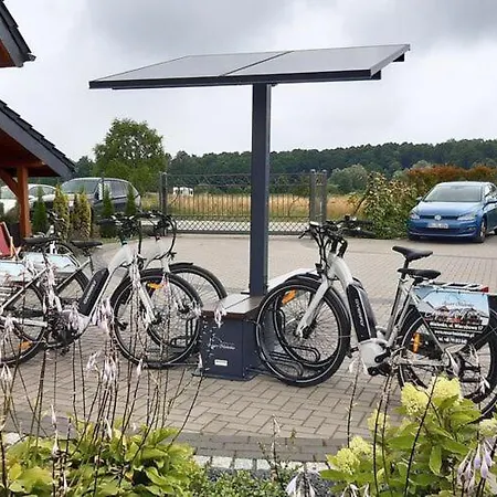 Дом отдыха Large, Comfortable Home, Sauna, Jacuzzi *