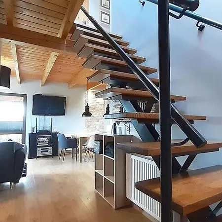 Vakantiehuis Large, Comfortable Home, Sauna, Jacuzzi *