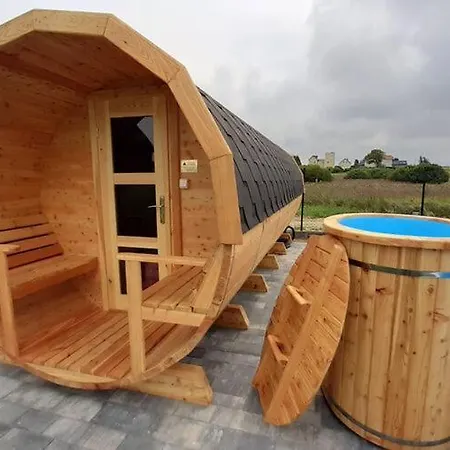 Large, Comfortable Home, Sauna, Jacuzzi Vakantiehuis