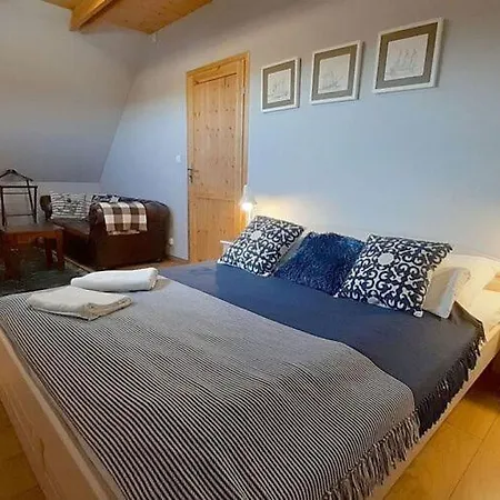 Vakantiehuis Large, Comfortable Home, Sauna, Jacuzzi