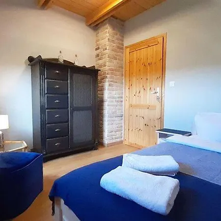 Large, Comfortable Home, Sauna, Jacuzzi *