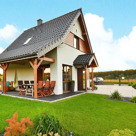 Vakantiehuis Large, Comfortable Home, Sauna, Jacuzzi
