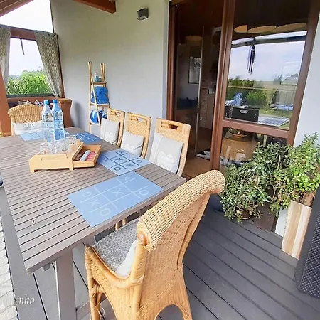 Large, Comfortable Home, Sauna, Jacuzzi Vakantiehuis Mielenko