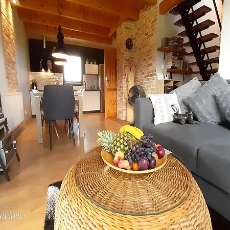 Large, Comfortable Home, Sauna, Jacuzzi