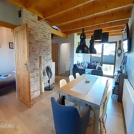 Vakantiehuis Large, Comfortable Home, Sauna, Jacuzzi