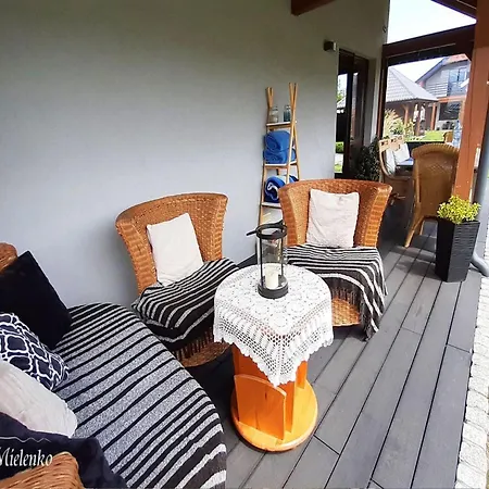 Large, Comfortable Home, Sauna, Jacuzzi