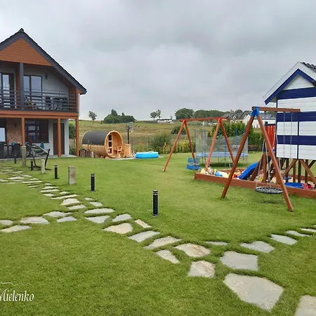 Large, Comfortable Home, Sauna, Jacuzzi Vakantiehuis Mielenko