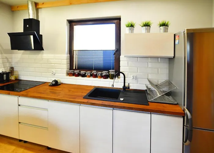 Large, Comfortable Home, Sauna, Jacuzzi Mielenko