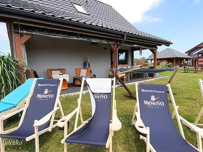 Large, Comfortable Home, Sauna, Jacuzzi Holiday home