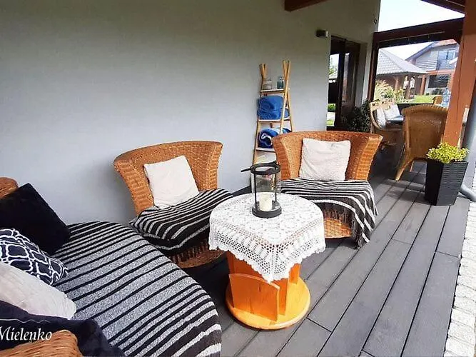 Large, Comfortable Home, Sauna, Jacuzzi Holiday home Mielenko